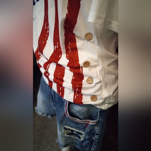 🌞Cold Shoulder Top Size L - Picture 3 of 4